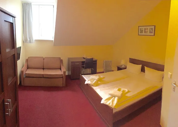 Mikon Eastgate - Centre Hotel 3*