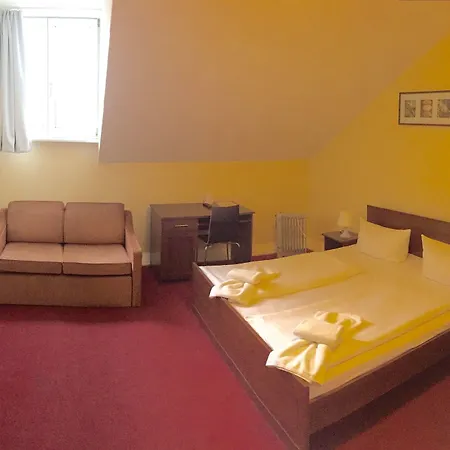 Mikon Eastgate - Centre Hotel 3*