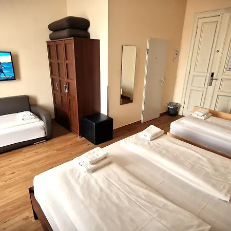 Mikon Eastgate - Centre Hotel 3*