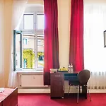 Mikon Eastgate - Centre