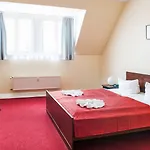 Mikon Eastgate - Centre 3*