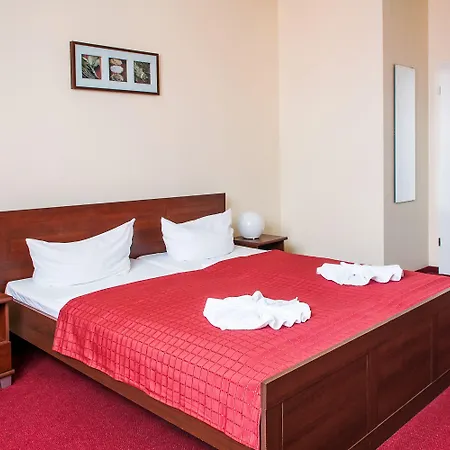 Mikon Eastgate - Centre Hotel 3*