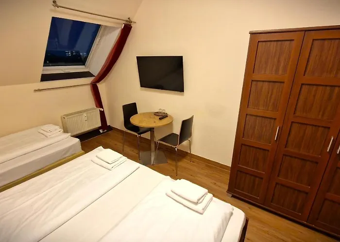 Mikon Eastgate - Centre 3*