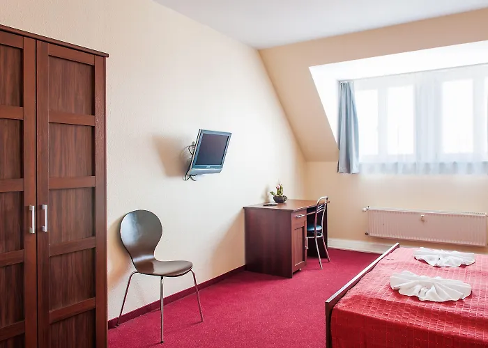 Mikon Eastgate - Centre 3*