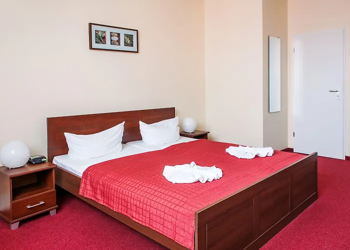 Mikon Eastgate - Centre Hotel 3*