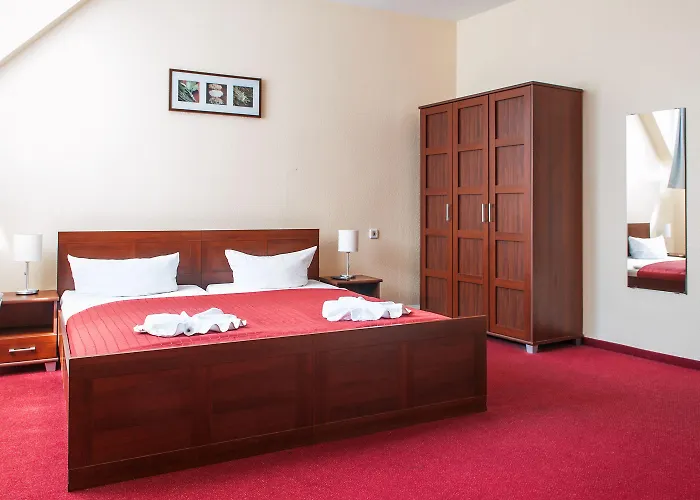 Mikon Eastgate - Centre Hotel 3*