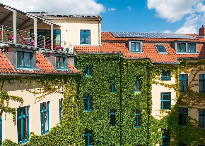 Mikon Eastgate - Centre Hotel 3*