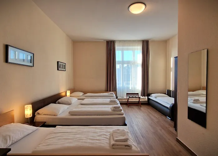 Mikon Eastgate - Centre 3*