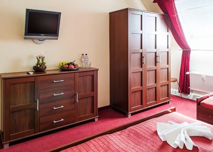 Mikon Eastgate - Centre 3*